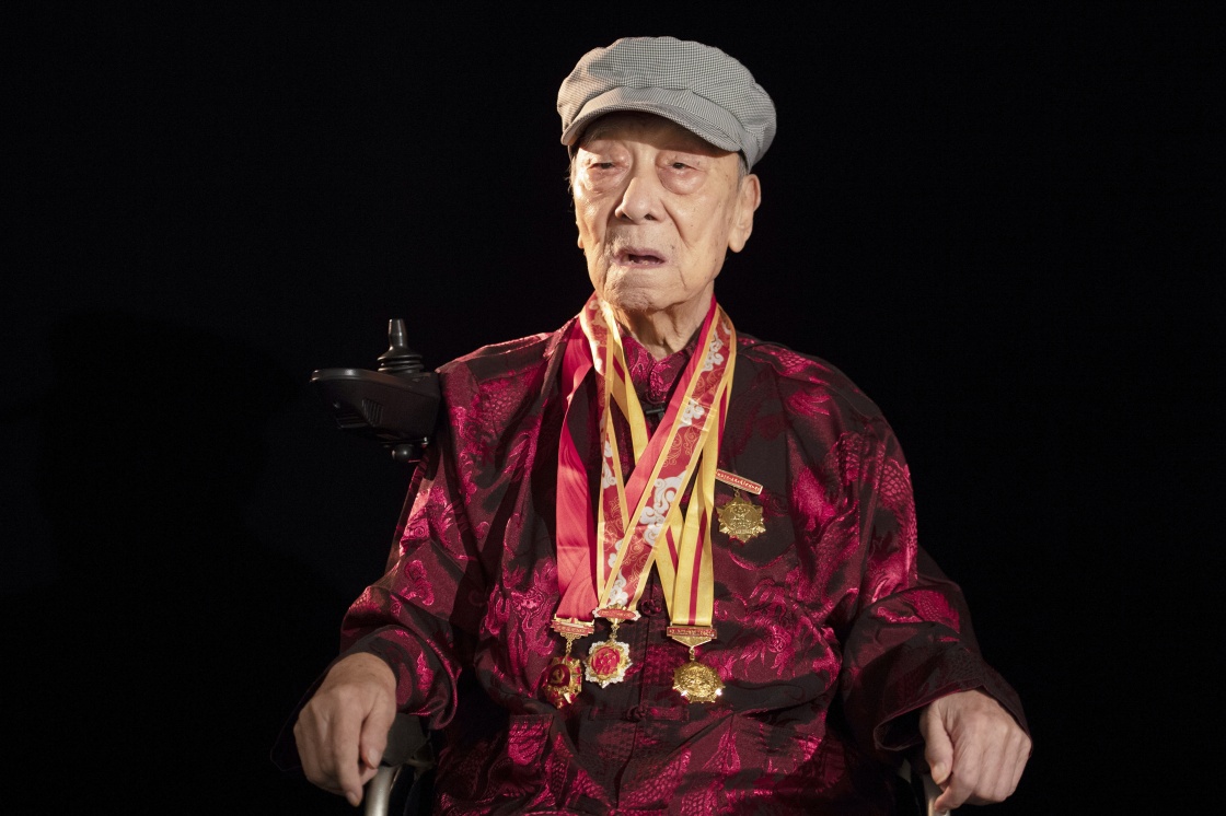 致敬抗战老战士——韩宝仁