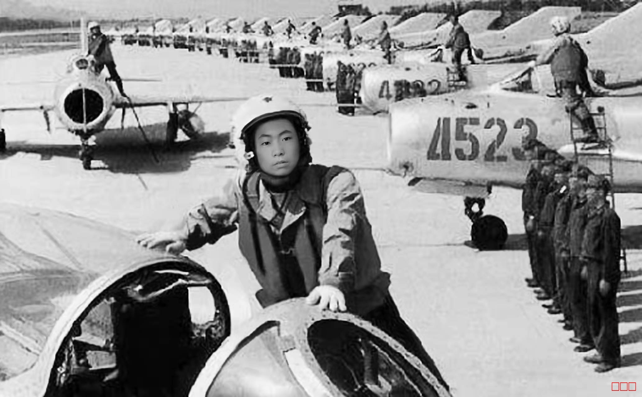 红色传承，翱翔蓝天——记中国人民解放军第四航空学校毕业生郝文武的红色传承之路
